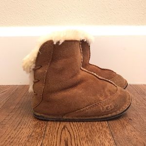 PRE-LOVED BABY UGG Winter Boots Sz M